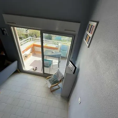 Atypique, Vue Sur La Mer Frontignan