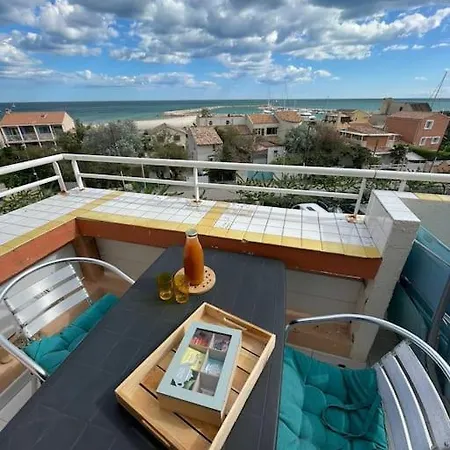 Atypique, Vue Sur La Mer Apartmán